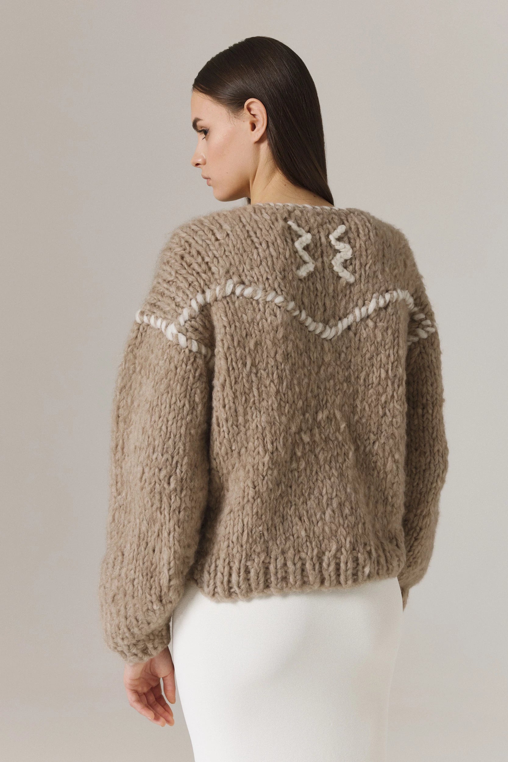 MURA HANDKNITTED LOFTY CASHMERE CARDIGAN IN ALMOND – Santicler