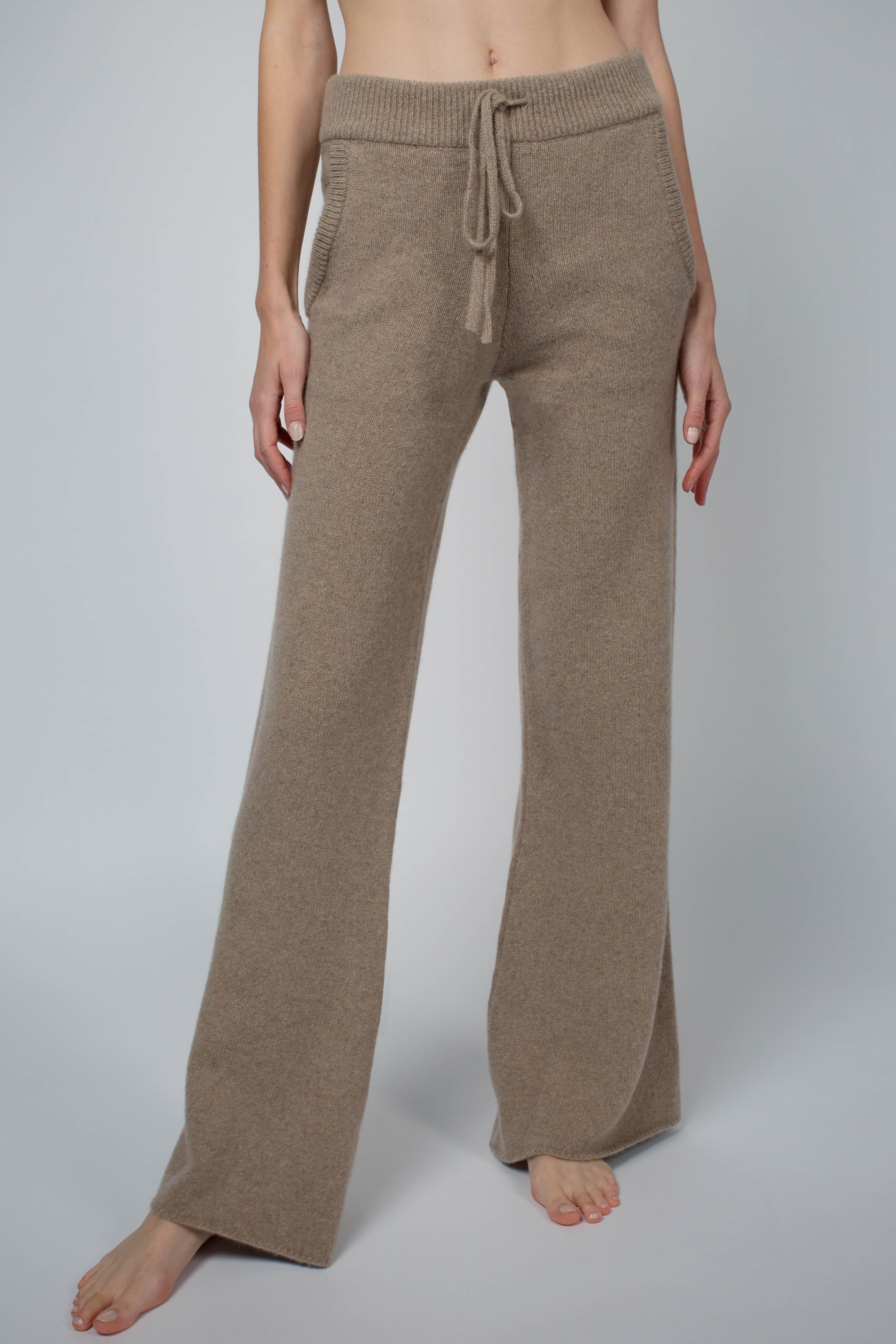 SANTICLER Flare Leg Cashmere Lounge Pant in Fawn – Santicler
