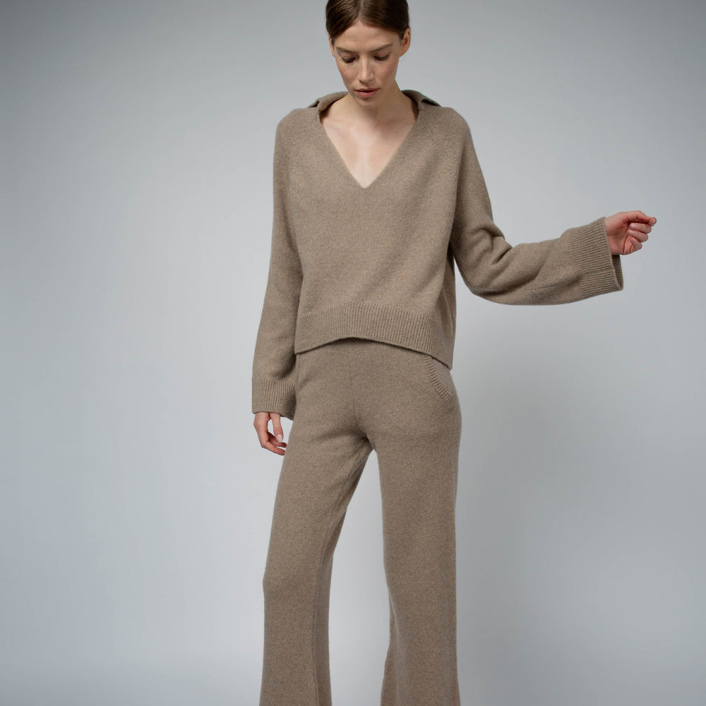 
                  
                    ALEX FLARE CASHMERE LOUNGE PANT IN FAWN
                  
                