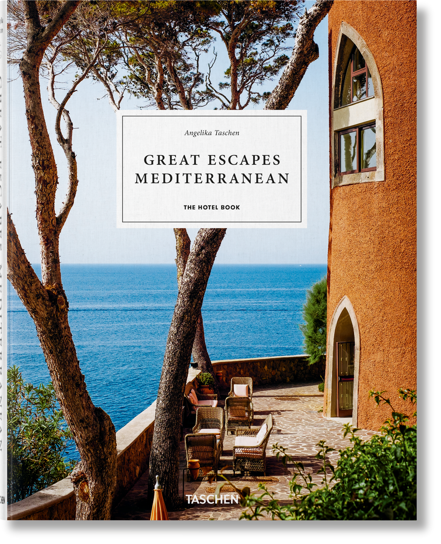 Book cover of 'Great Escapes Mediterranean' by Taschen with a scenic view of a building and ocean.