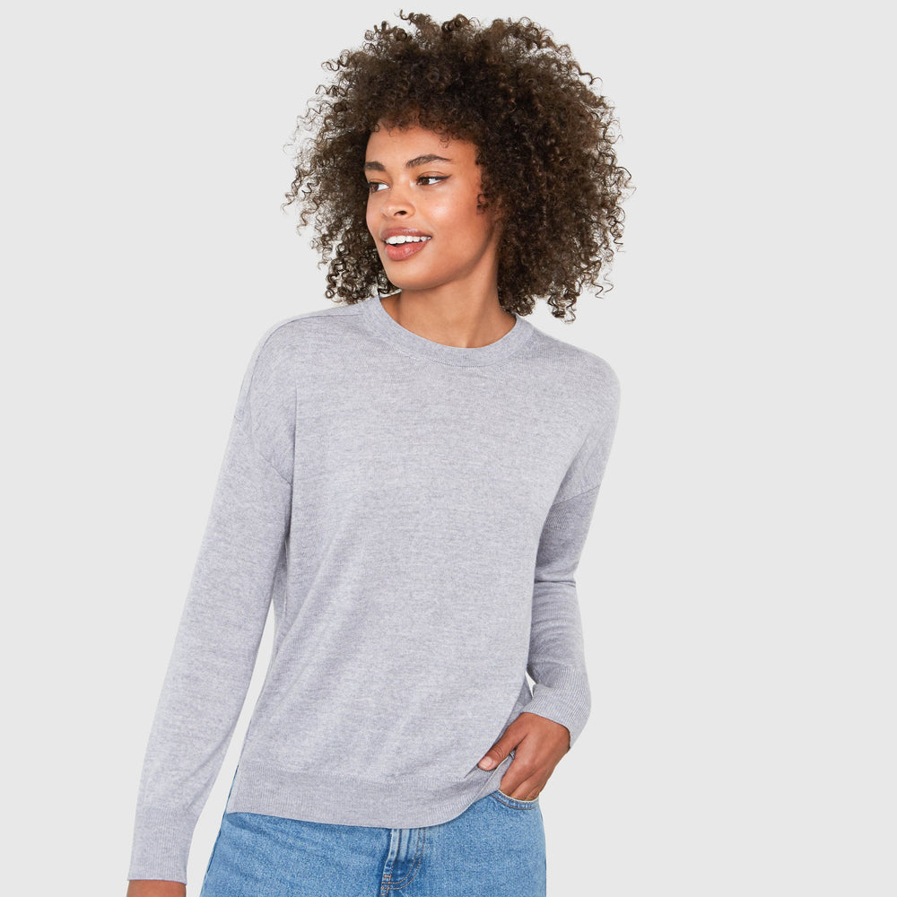 STELLA CREW NECK RELAXED FIT MERINO WOOL SWEATER IN HEATHER GREY