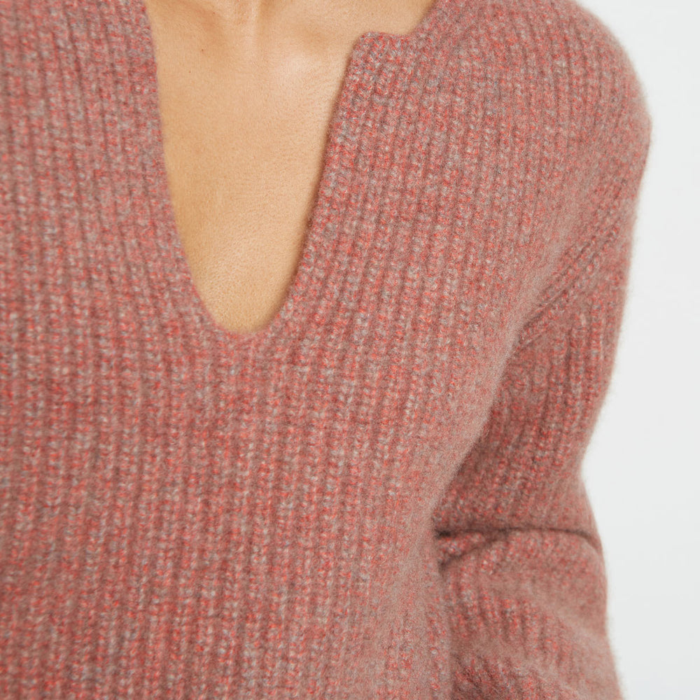 
                  
                    KAYA RIBBED PURE CASHMERE SWEATER IN RED AGATE
                  
                