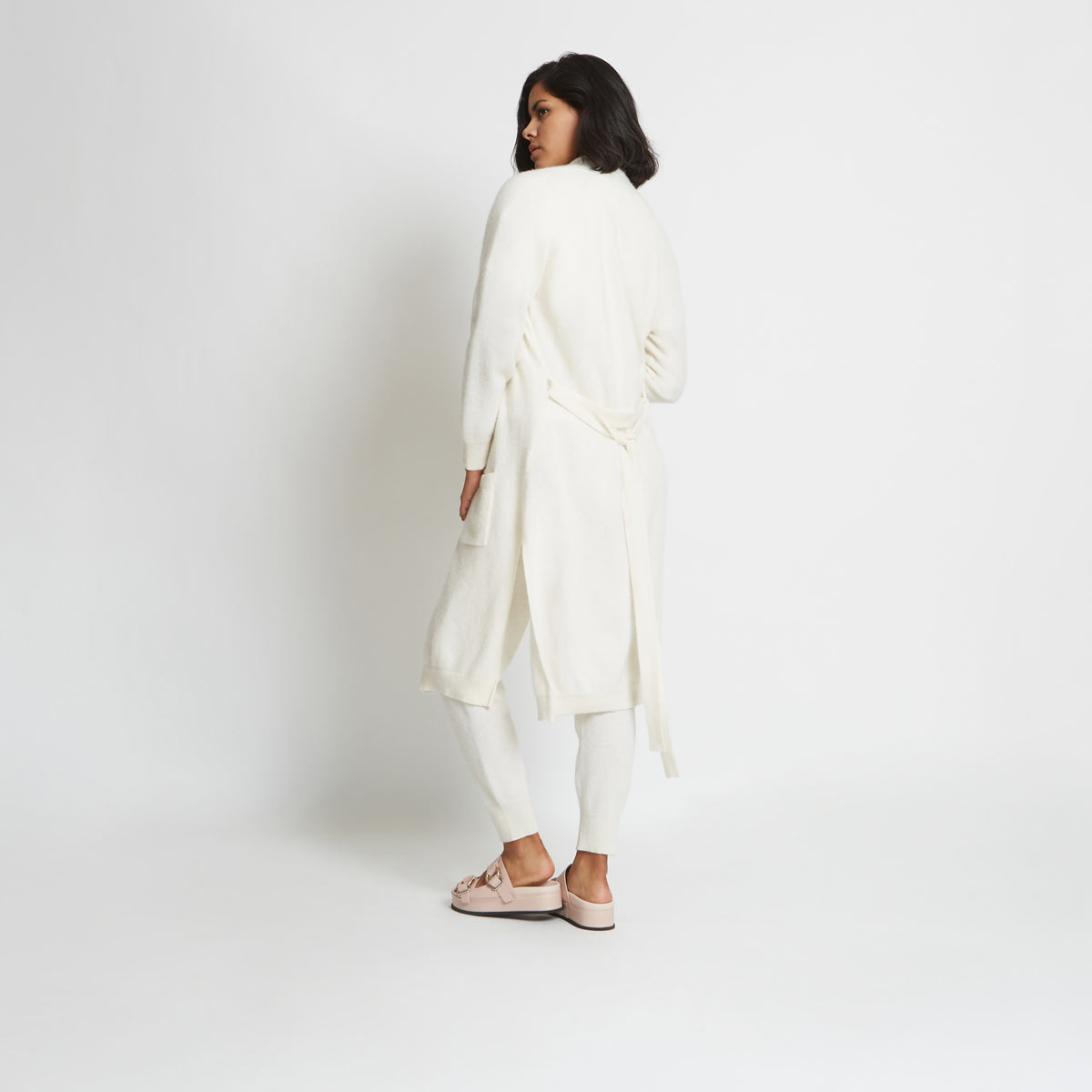 
                  
                    SARAH CASHMERE CARDIGAN ROBE IN SUGAR
                  
                