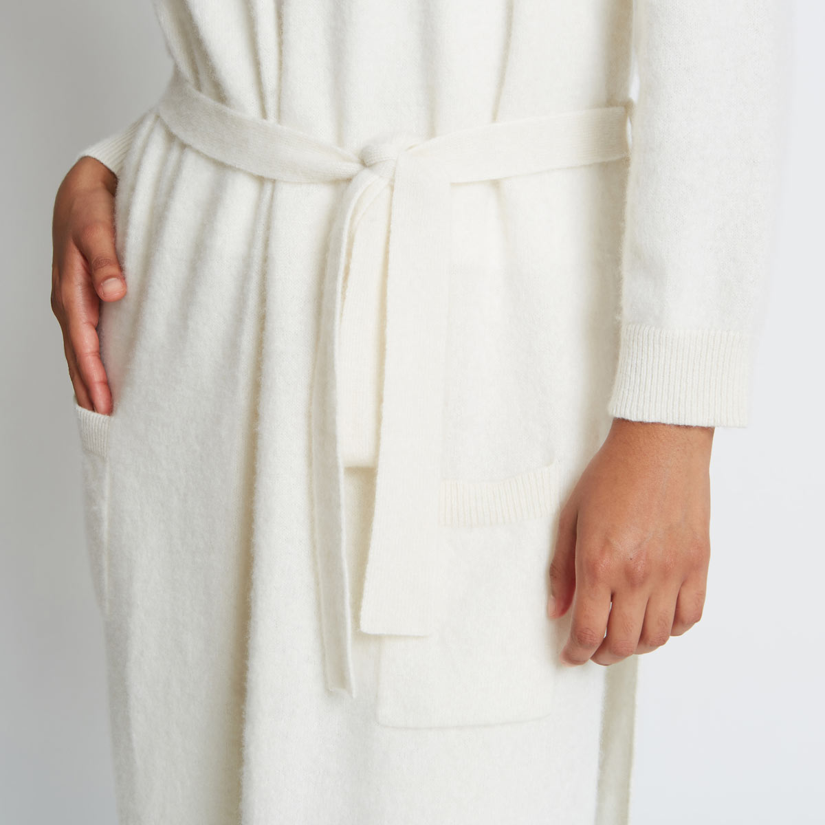 
                  
                    SARAH CASHMERE CARDIGAN ROBE IN SUGAR
                  
                