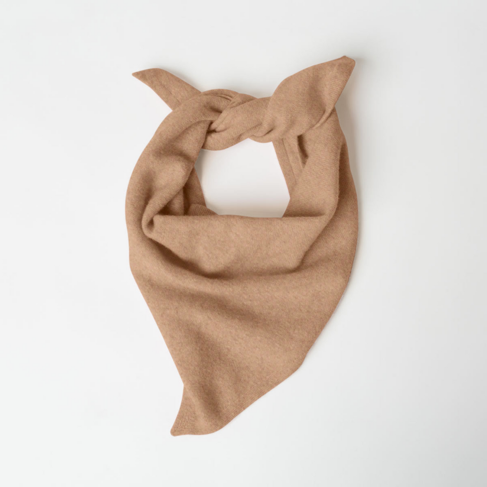 TAYLOR CASHMERE SMALL TRIANGLE SCARF IN CAMEL