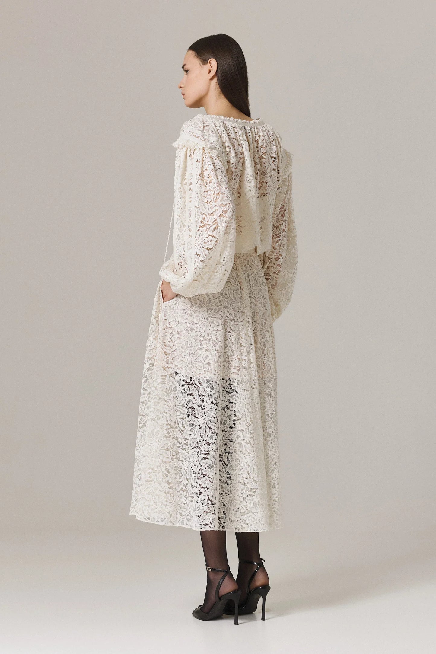 OZANA LACE DRESS WITH GROSGRAIN APPLIQUE IN SUGAR 0 / SUGAR OZANA LACE DRESS WITH GROSGRAIN APPLIQUE IN SUGAR 0 / SUGAR