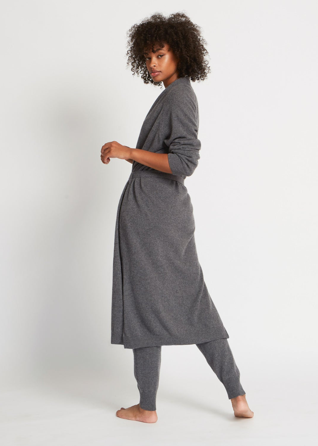 SARAH CASHMERE CARDIGAN ROBE IN HEATHER CHARCOAL – Santicler
