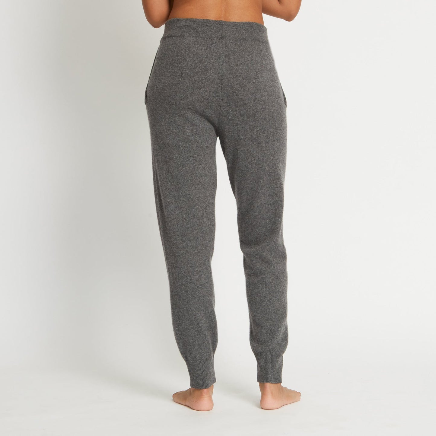 
                  
                    ADDISON CASHMERE TRACK PANT IN HEATHER CHARCOAL
                  
                