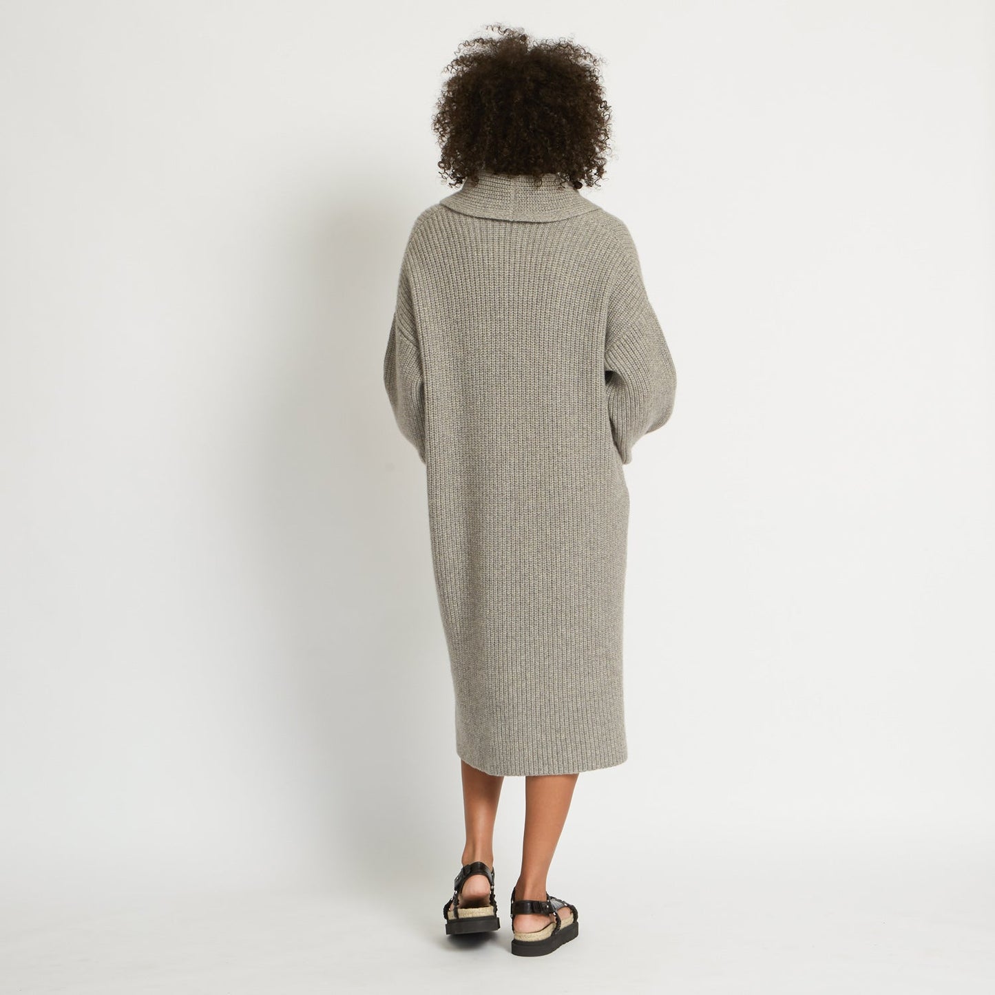 
                  
                    MARA PURE CASHMERE RIBBED SWEATER COAT IN GRANITE
                  
                