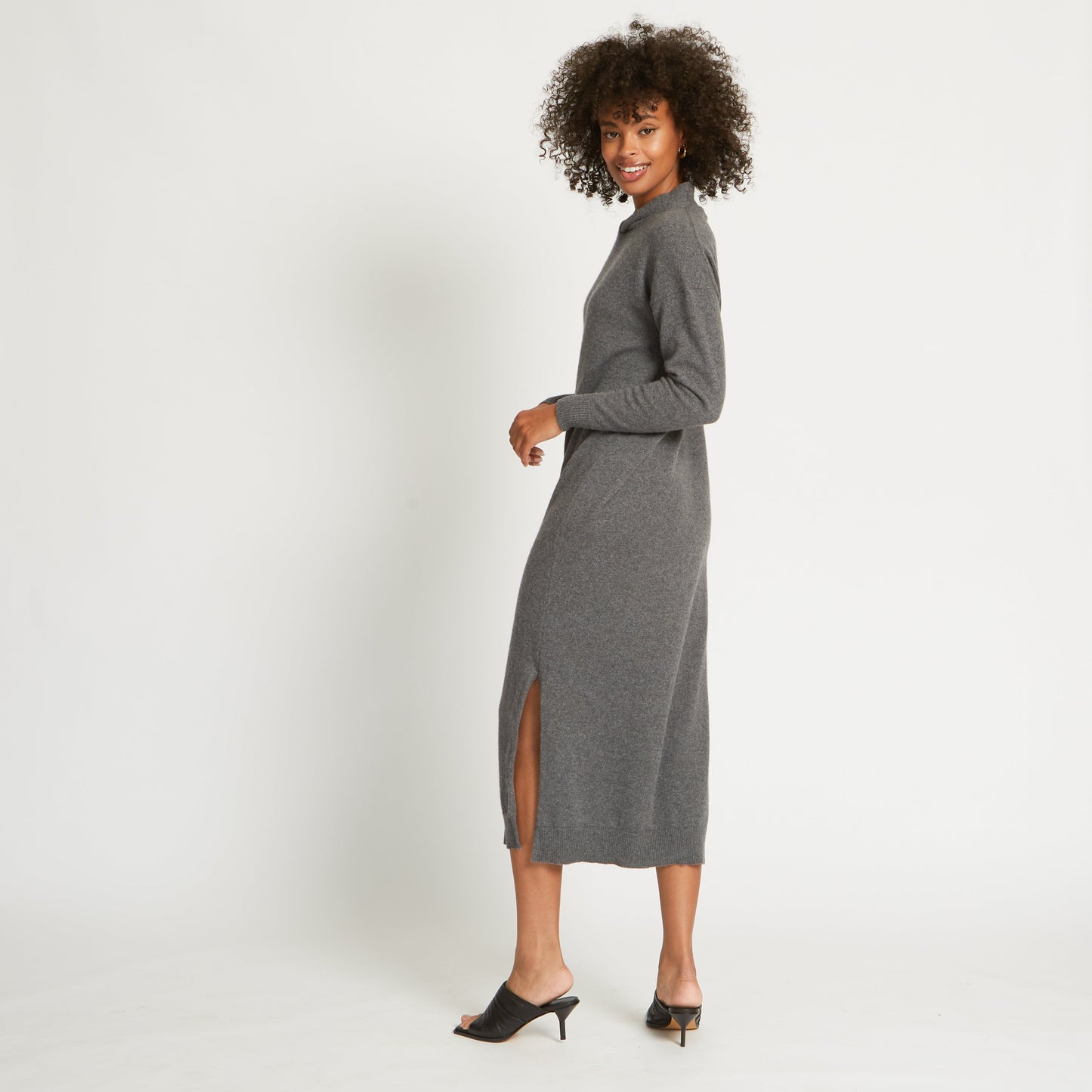 
                  
                    BLAIR CASHMERE SWEATER DRESS IN HEATHER CHARCOAL
                  
                