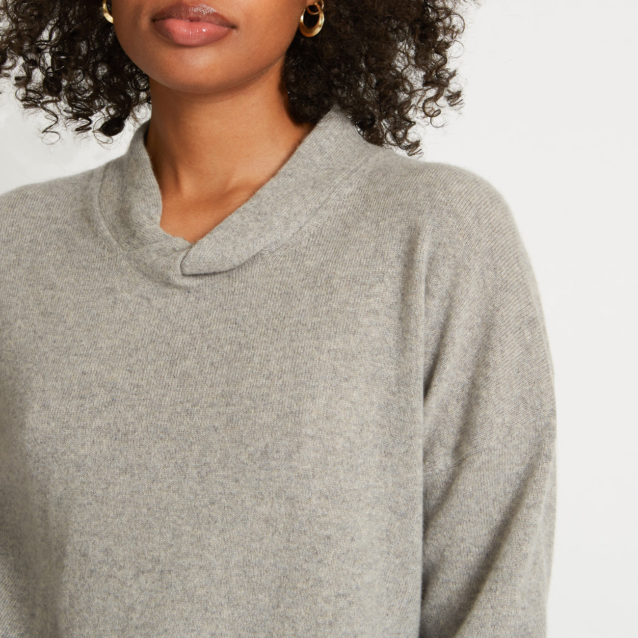 
                  
                    FARAH TWIST NECKBAND CASHMERE SWEATER IN HEATHER GREY
                  
                