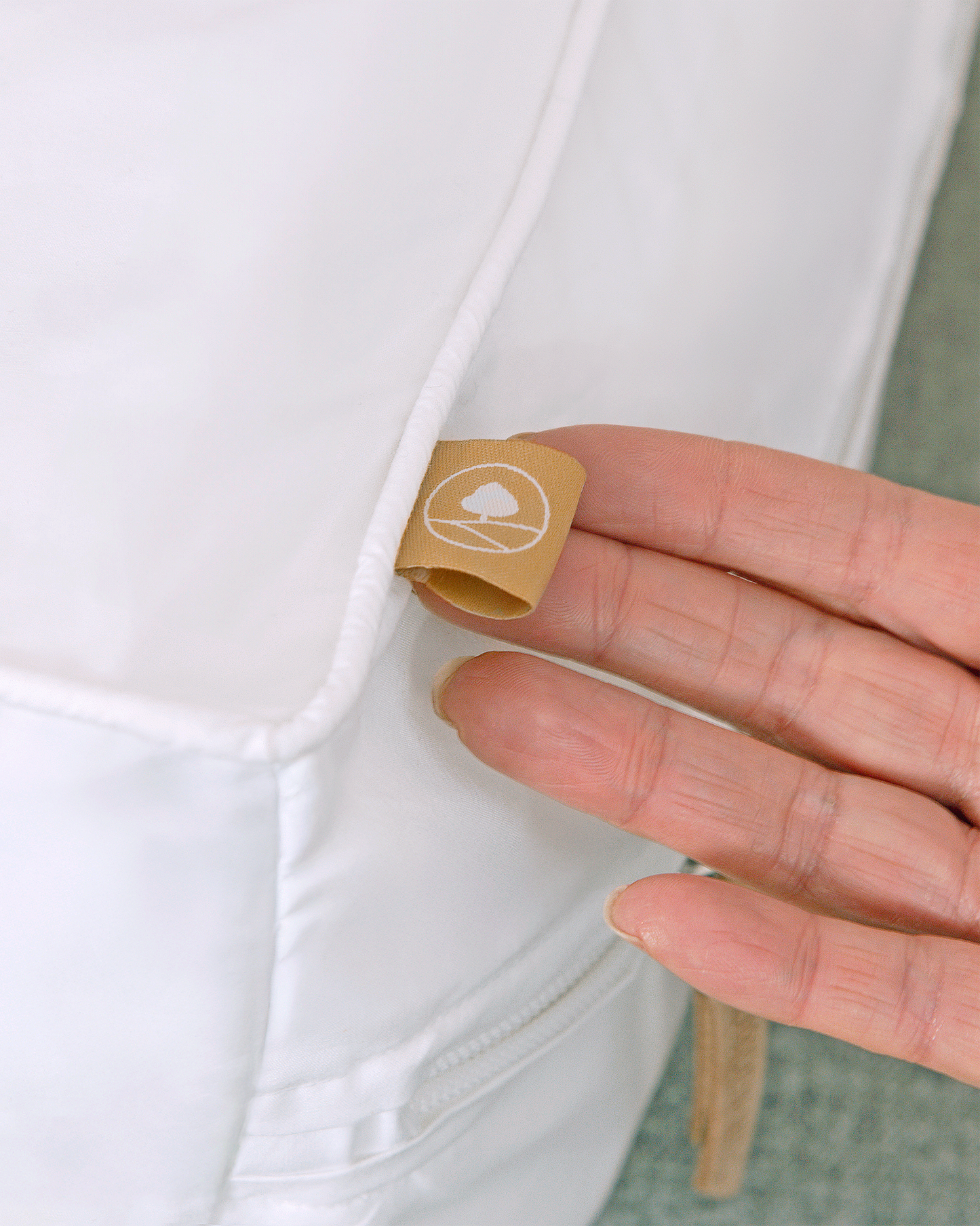 Detail shot of the logo of the brand. 