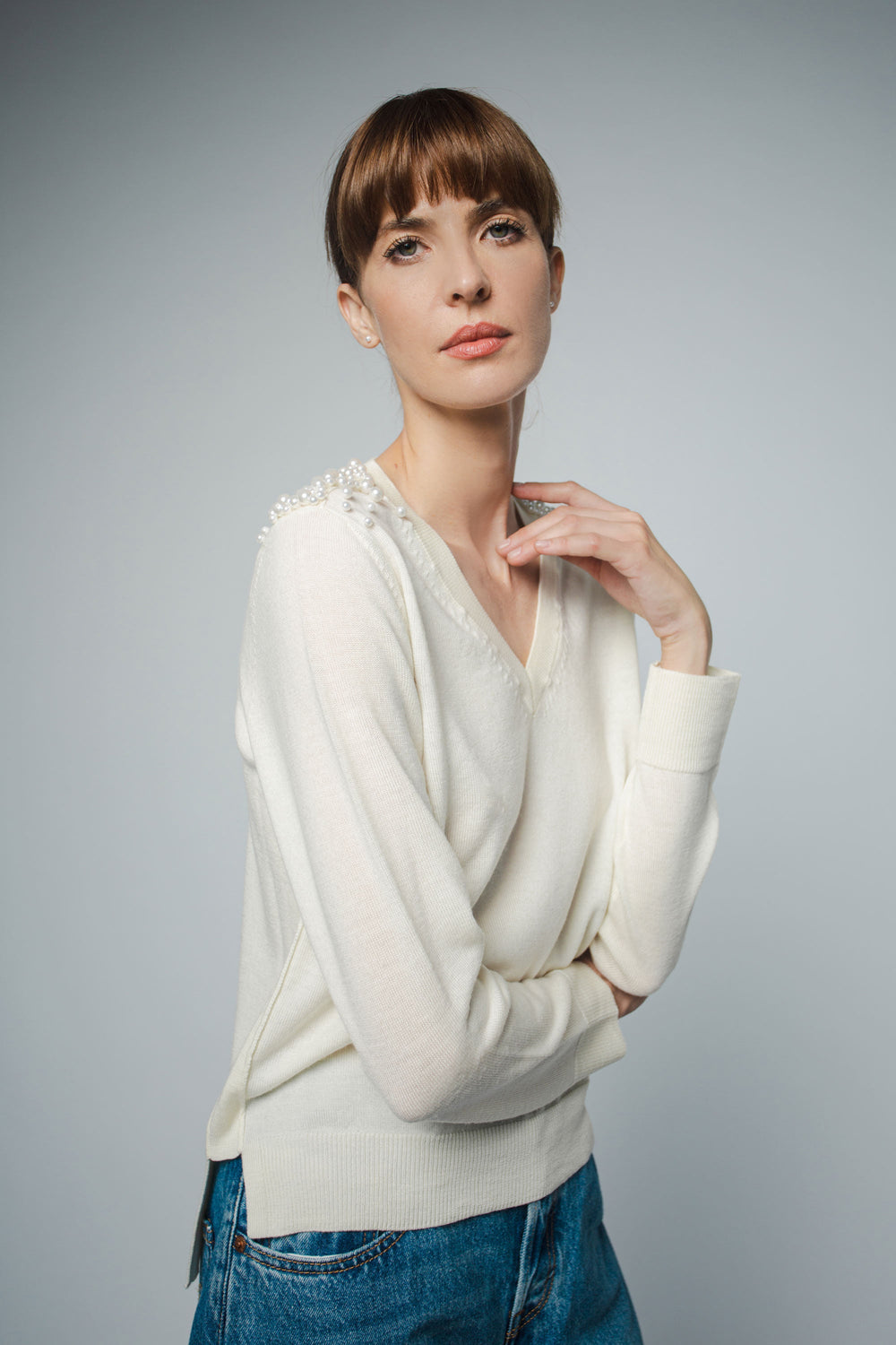 JULIA V-NECK PULLOVER WITH PEARL BEADING IN SOFT WHITE