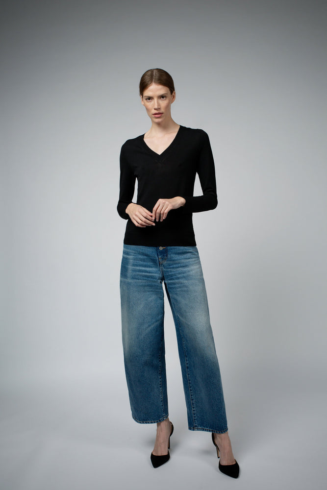 
                  
                    LIVIA LONG SLEEVE V-NECK VISCOSE SWEATER IN BLACK
                  
                